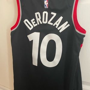 Demar Derozan Raptors Jersey